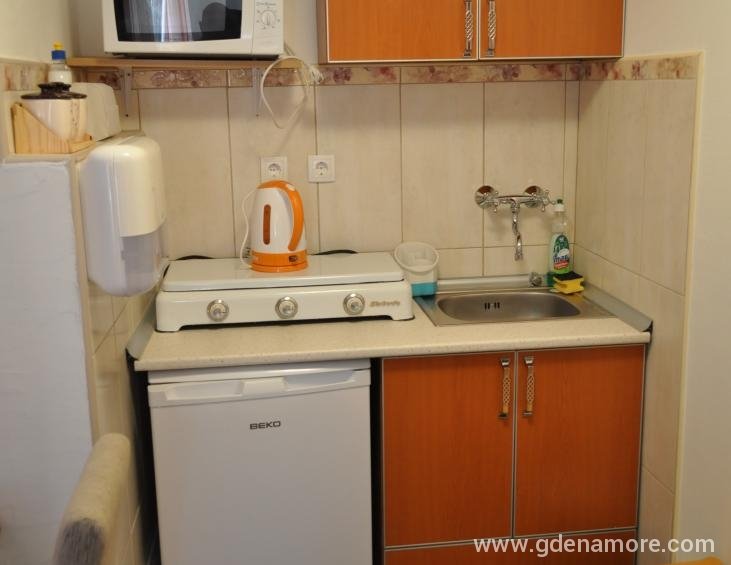 09.Kuhinja Apartman br.2